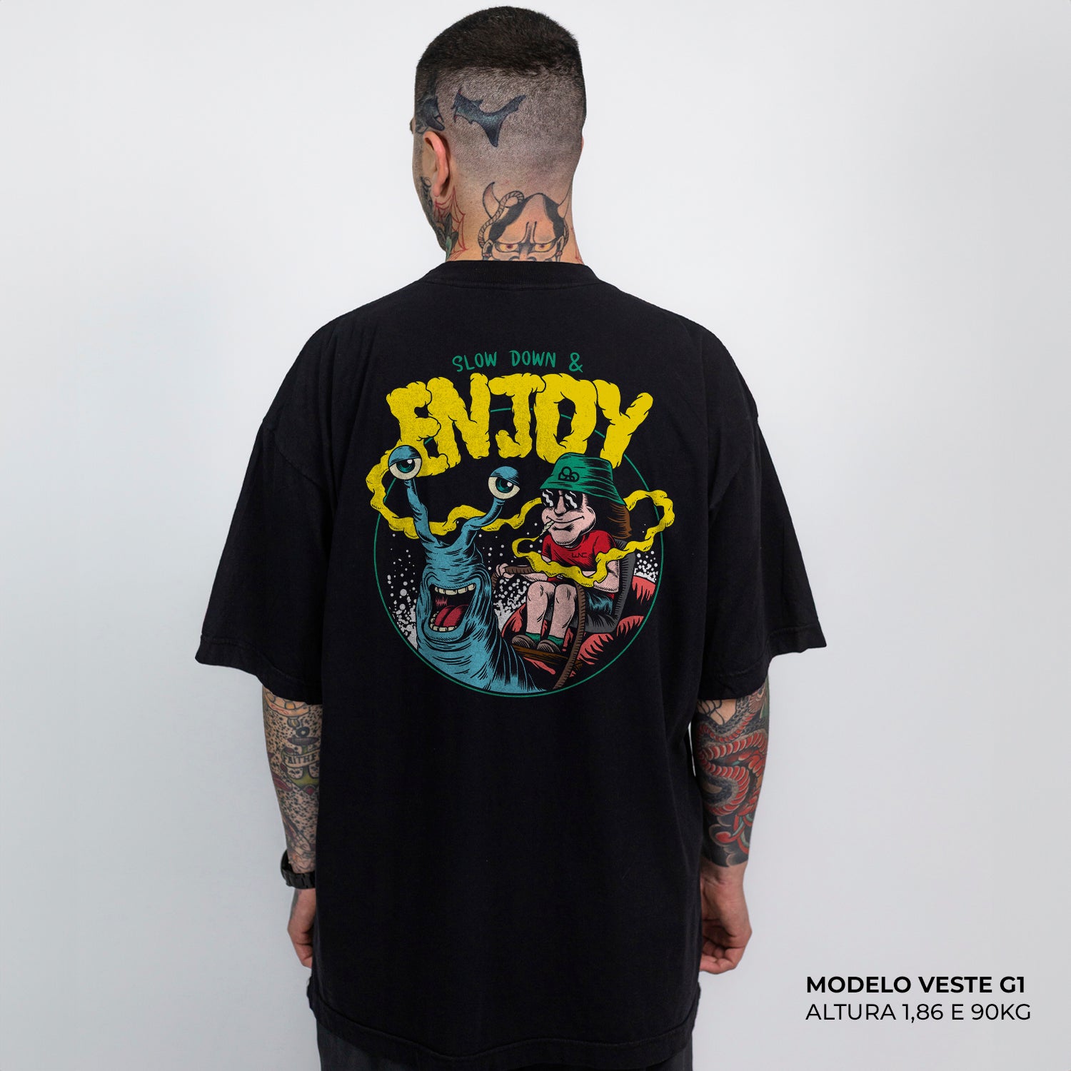 Camiseta Oversized Slow Down & Enjoy Preto