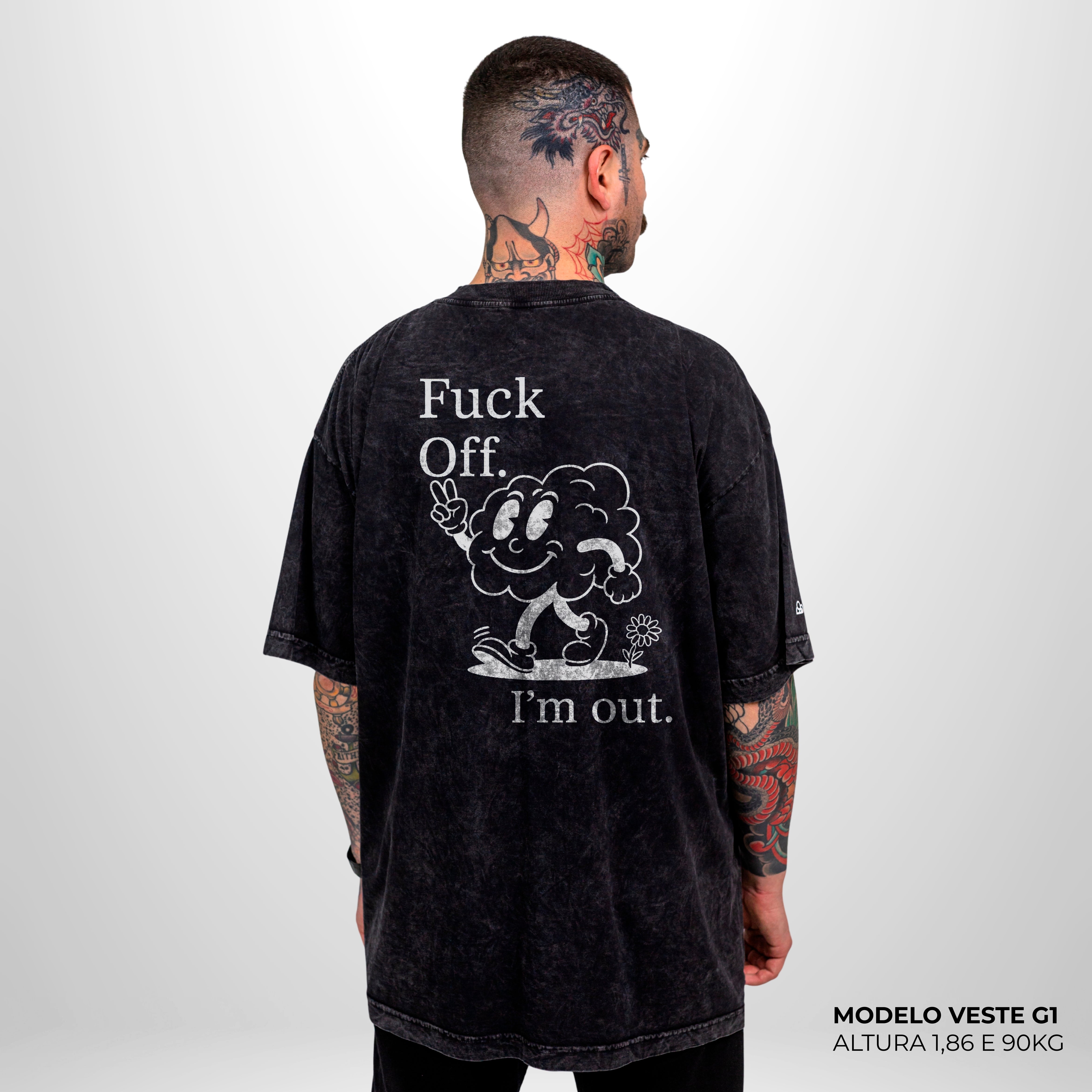 Camiseta Oversized I'm Out Preto Estonado