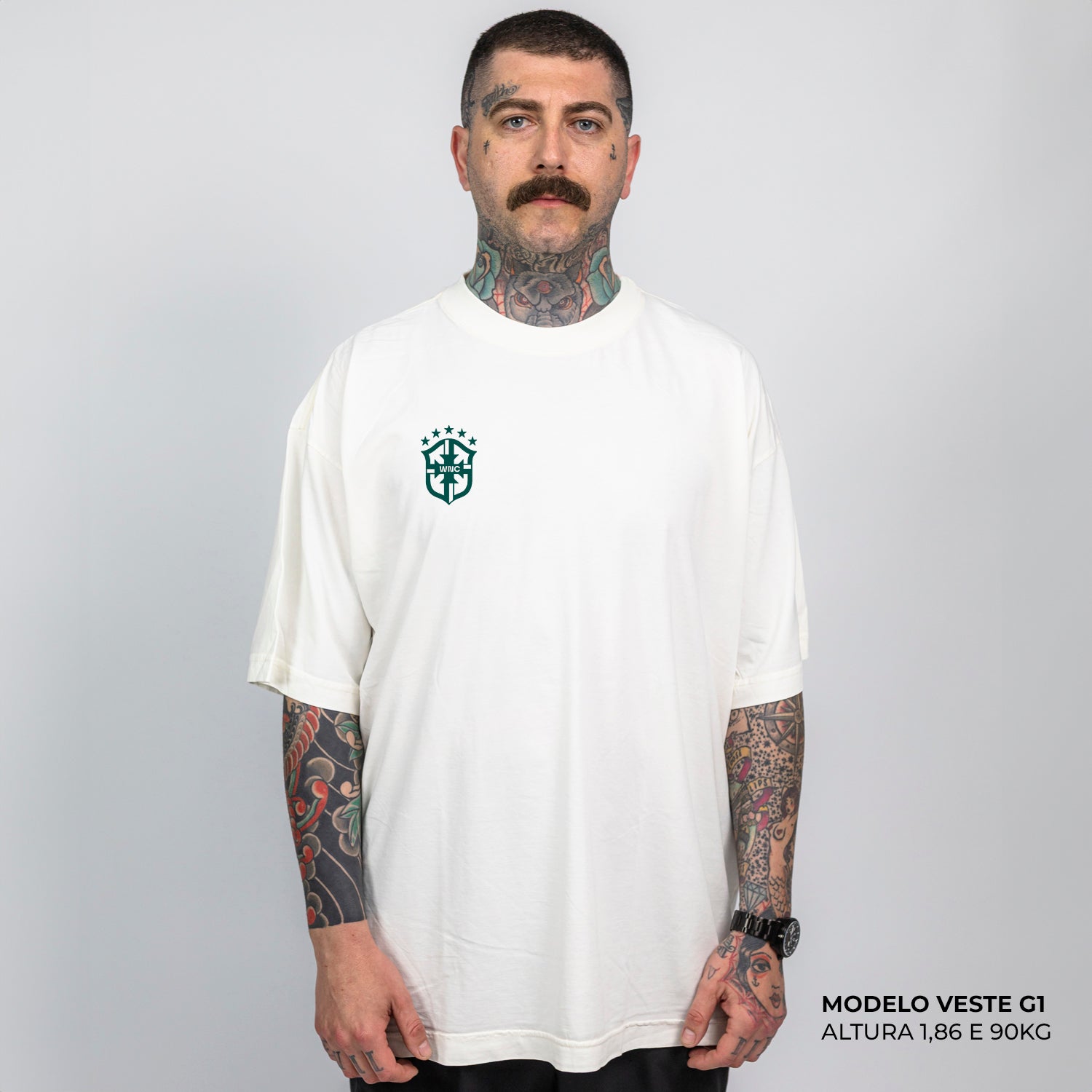 Camiseta Oversized Ronaldinho 10 Brasil Off White