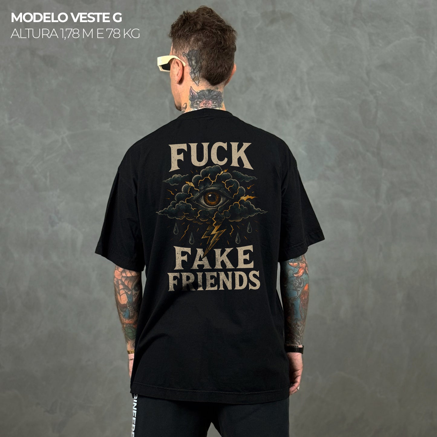 Camiseta Oversized Fuck Fake Friends Preta