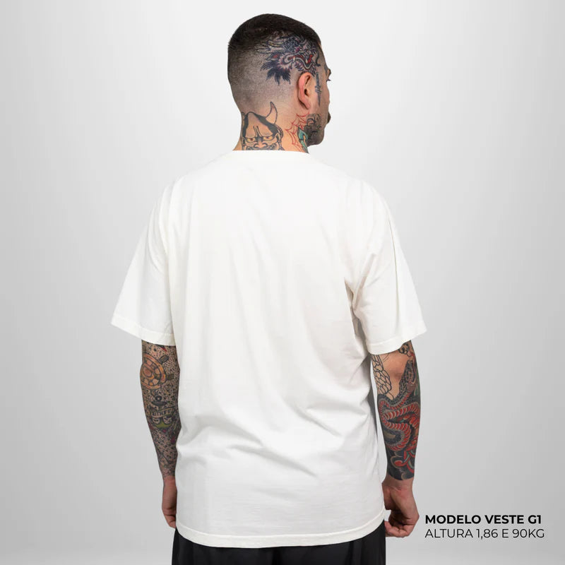 Camiseta Basic Busy Doing Nothing Off White