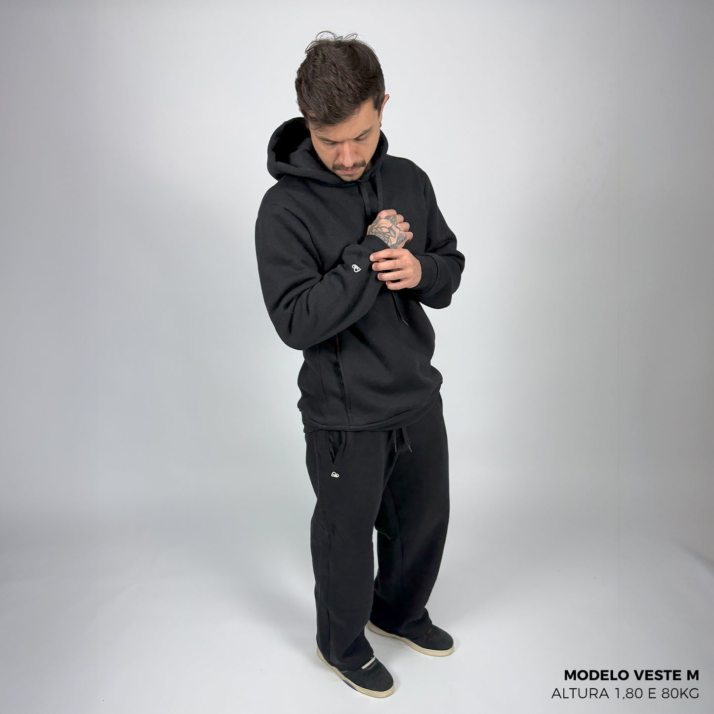 Moletom Comfort Canguru com Capuz Preto