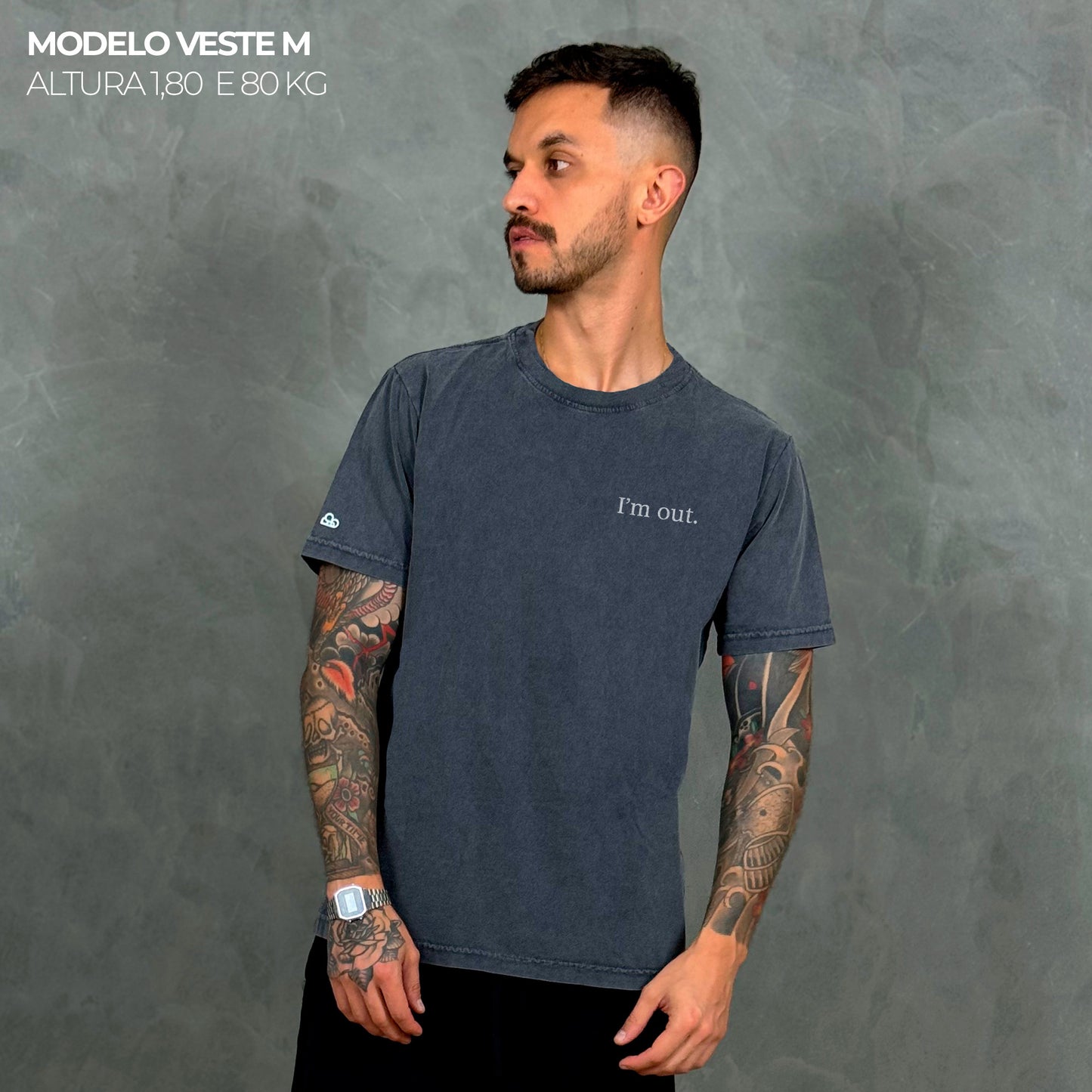 Camiseta Basic I'm Out Cinza