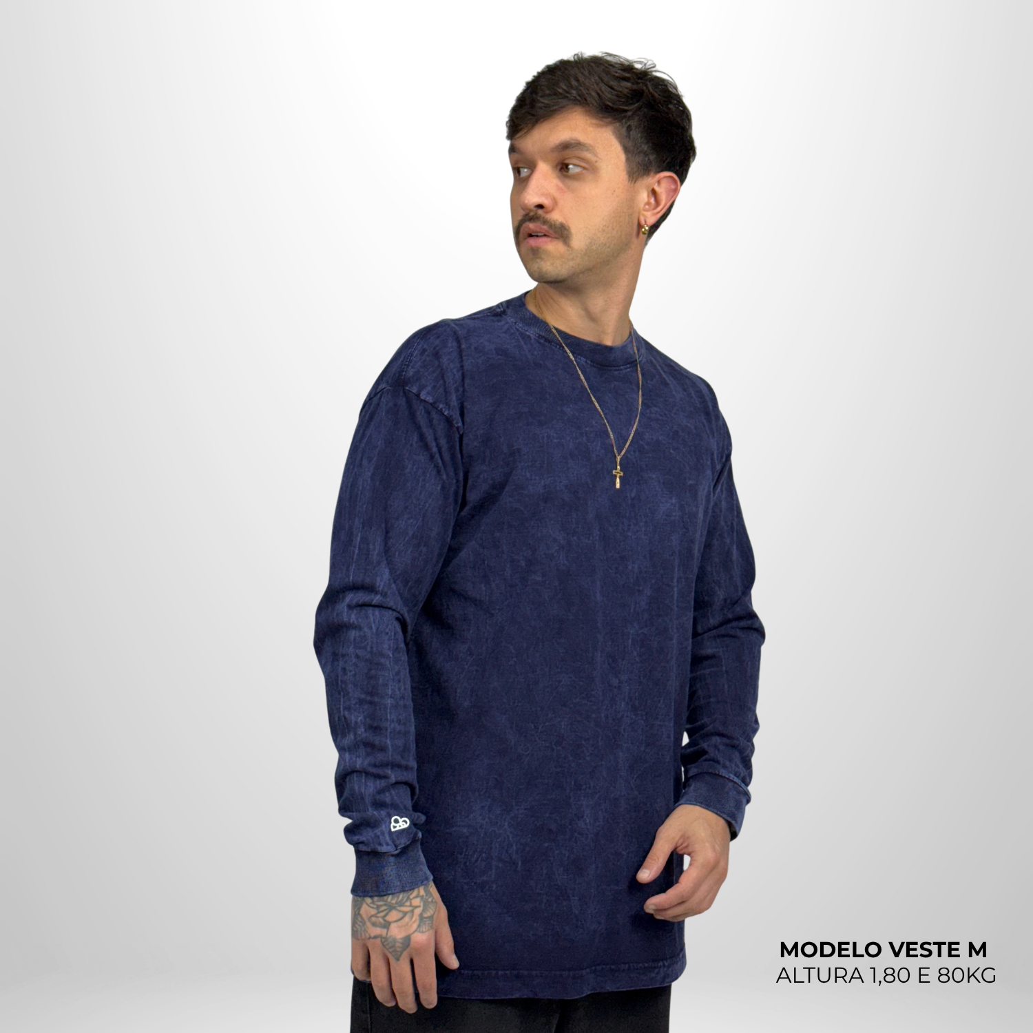 Camiseta Manga Longa Oversized Azul Estonado