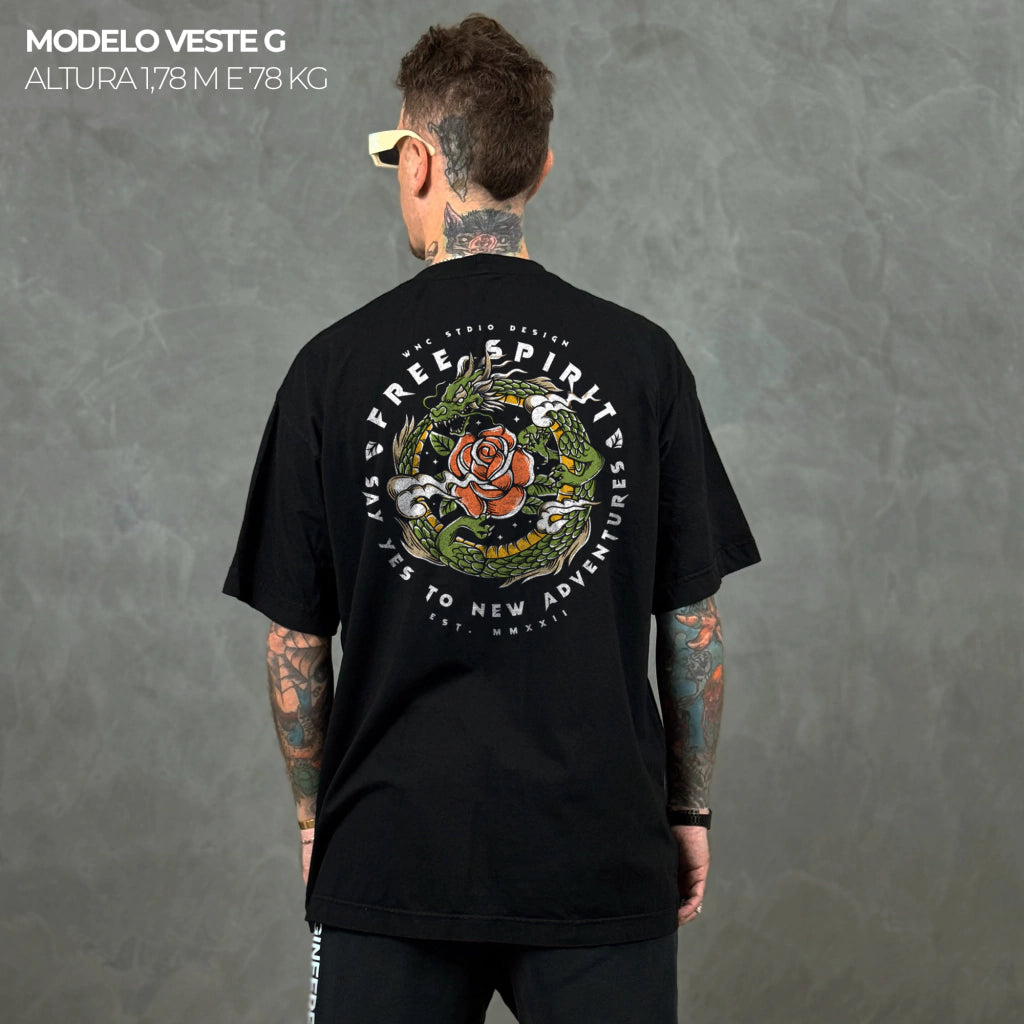 Camiseta Oversized Free Spirit Preto