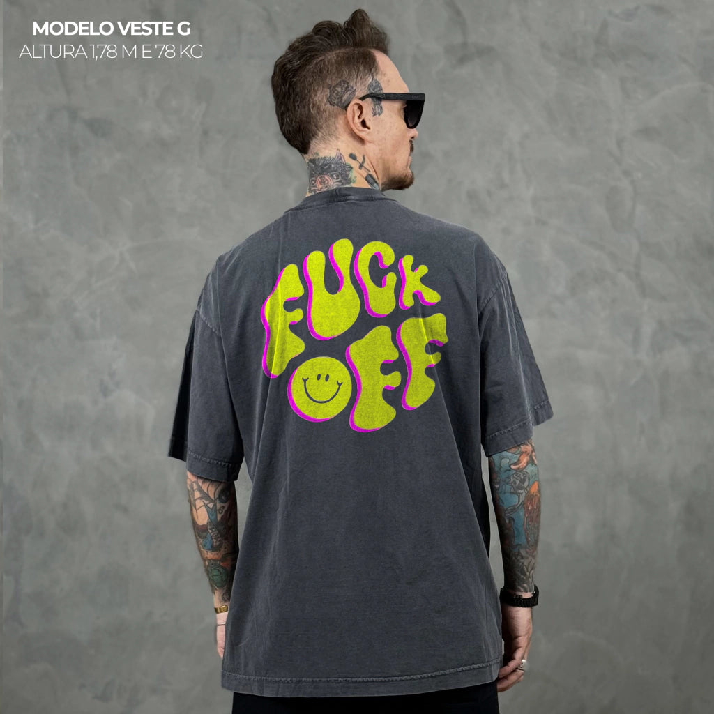 Camiseta Oversized Fuck Off Cinza