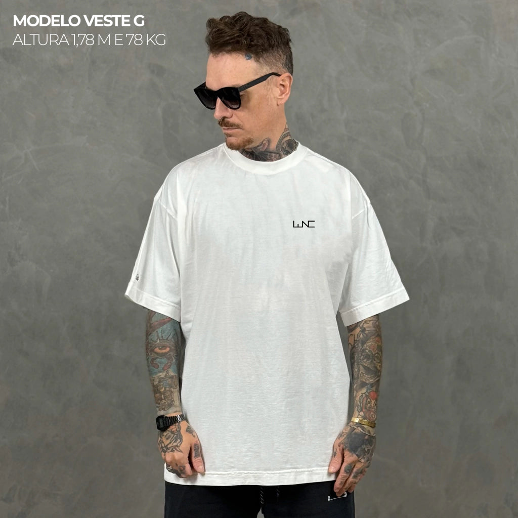 Camiseta Oversized Simple Off White