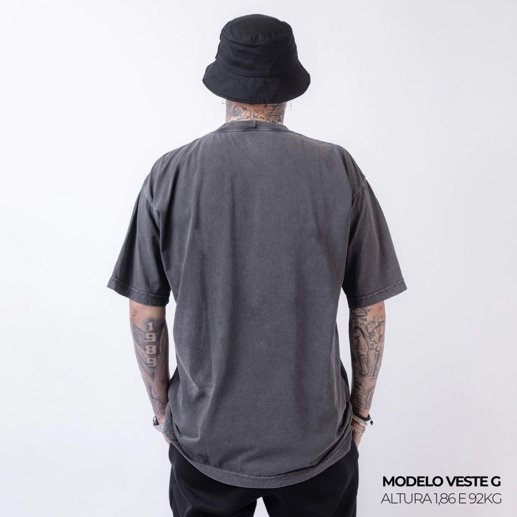 Camiseta Oversized Lisa Cinza