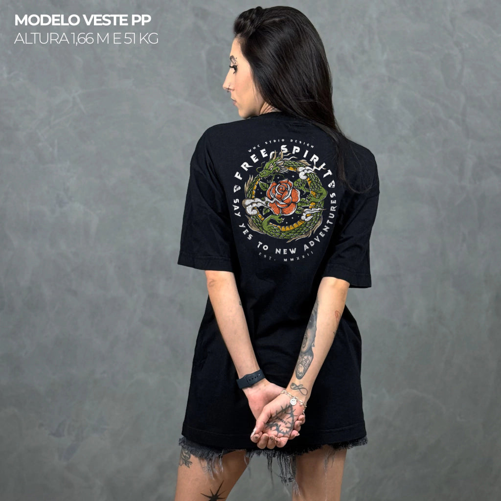 Camiseta Oversized Free Spirit Preto