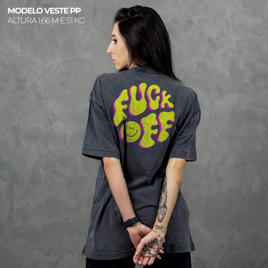 Camiseta Oversized Fuck Off Cinza