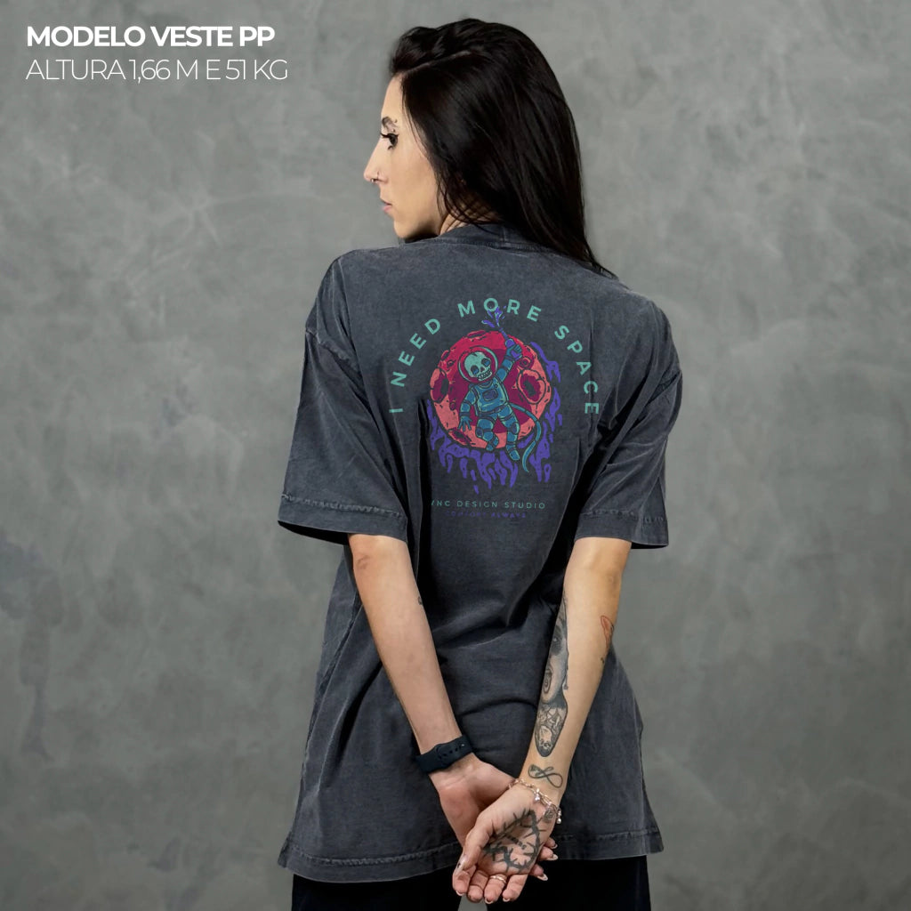 Camiseta Oversized Skull Space Cinza