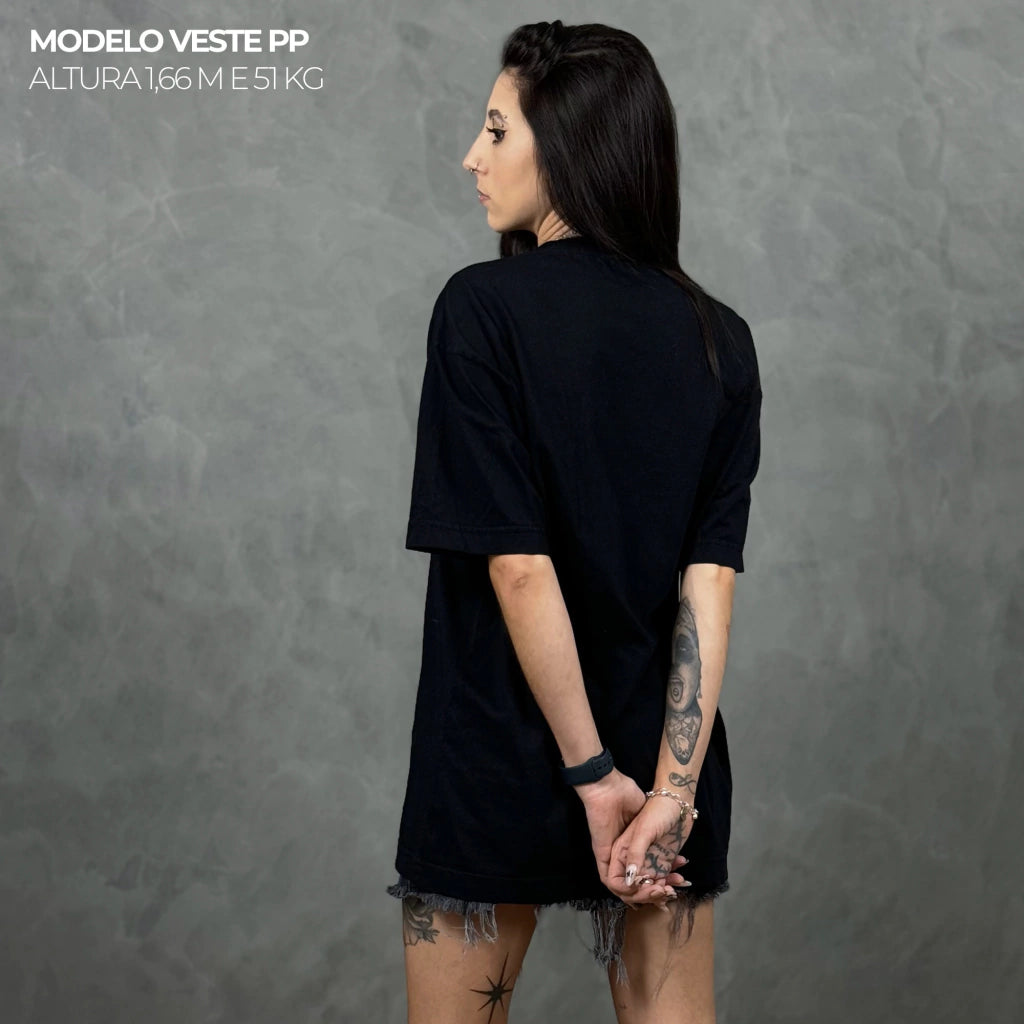 Camiseta Oversized It Is What It Is Preto