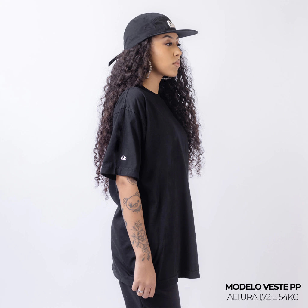 Camiseta Oversized Lisa Preto Zero Encolhimento