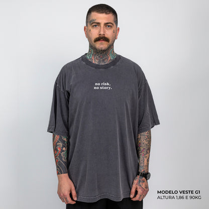 Camiseta Oversized No Risk No Story Cinza