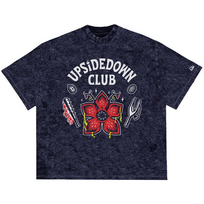 Camiseta Oversized Stranger Things Upside Down Club Azul Estonado