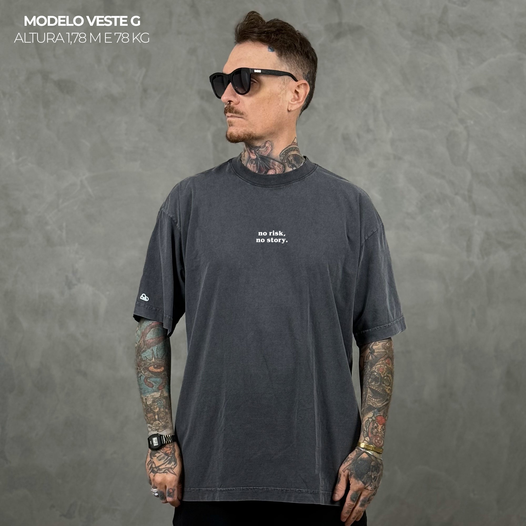 Camiseta Oversized No Risk No Story Cinza