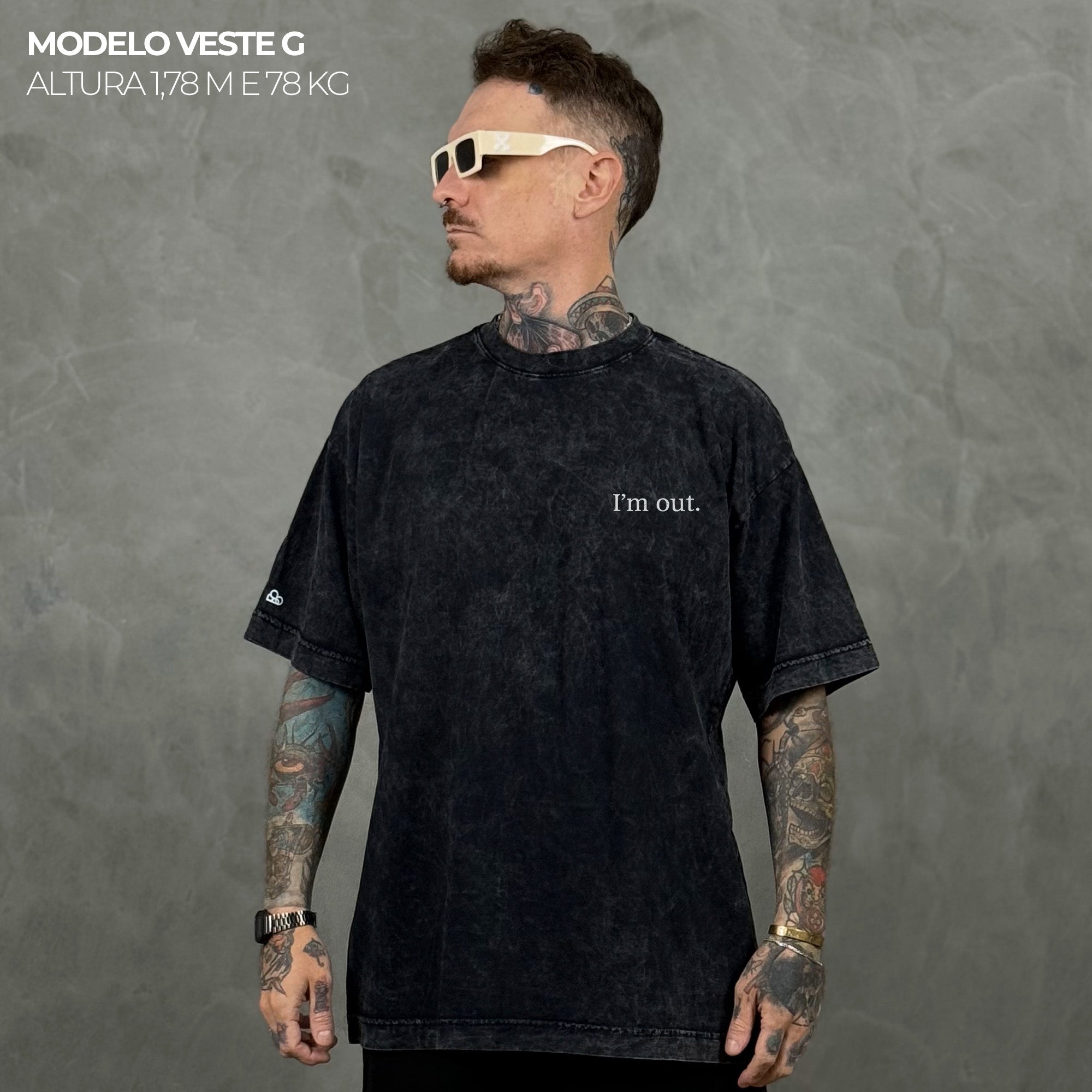 Camiseta Oversized I'm Out Preto Estonado