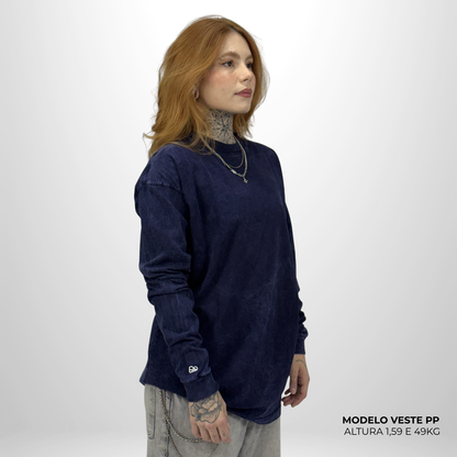 Camiseta Manga Longa Oversized Azul Estonado