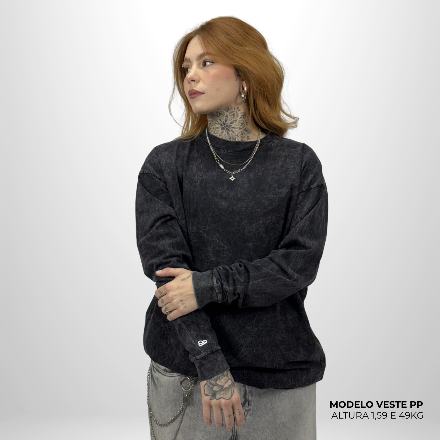 Camiseta Manga Longa Oversized Preto Estonado