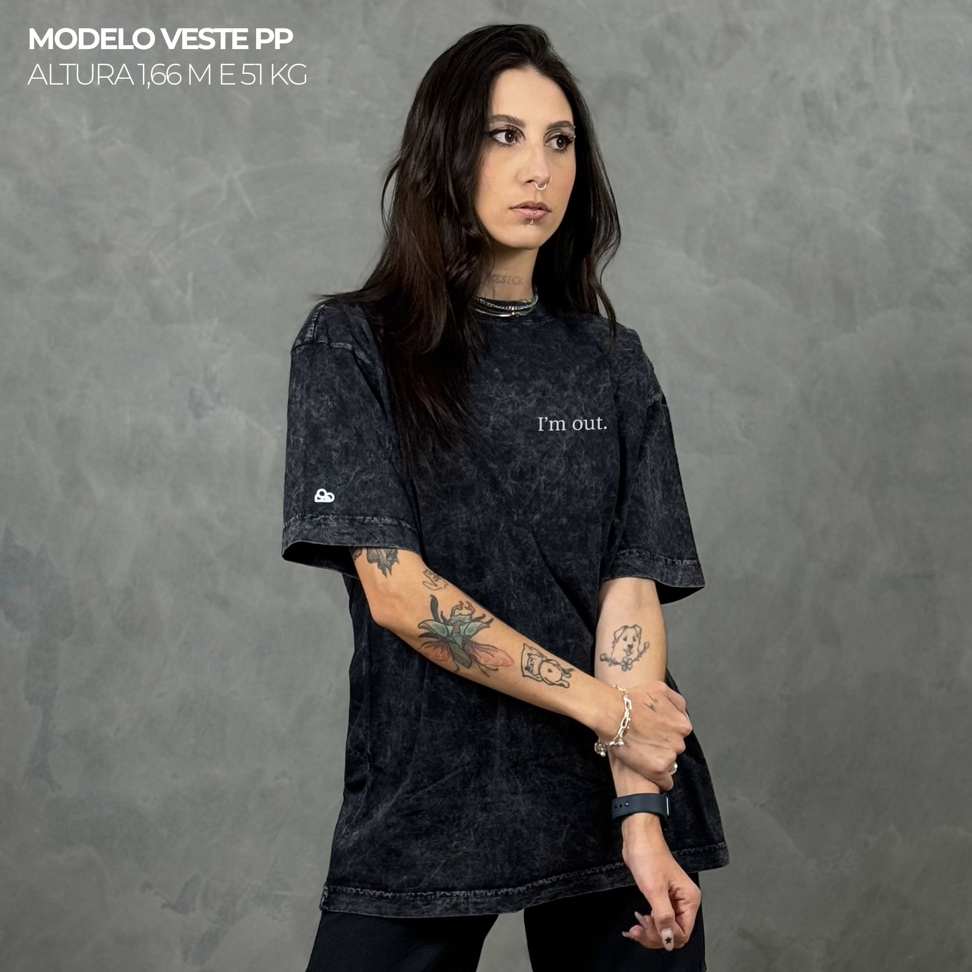 Camiseta Oversized I'm Out Preto Estonado