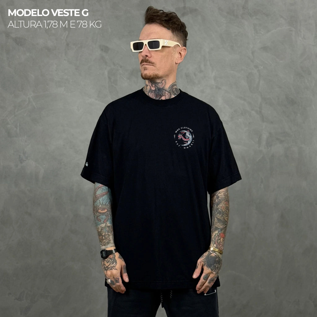 Camiseta Oversized Skull Moon Preto