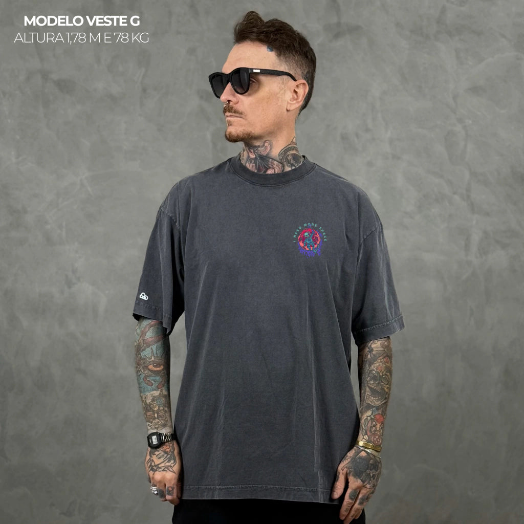 Camiseta Oversized Skull Space Cinza