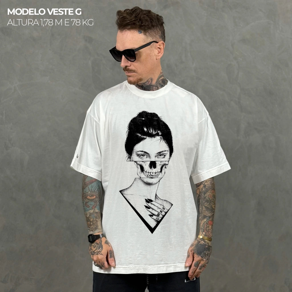 Camiseta Oversized WNC Girl Off White