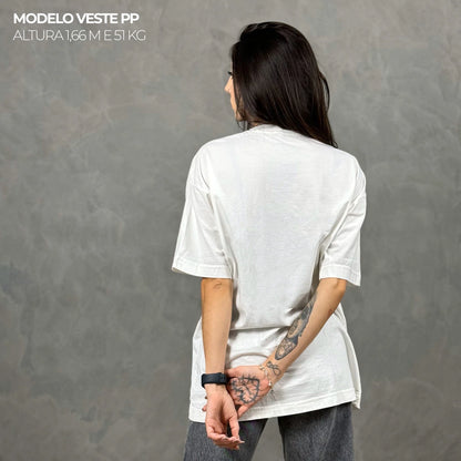 Camiseta Oversized WNC Girl Off White