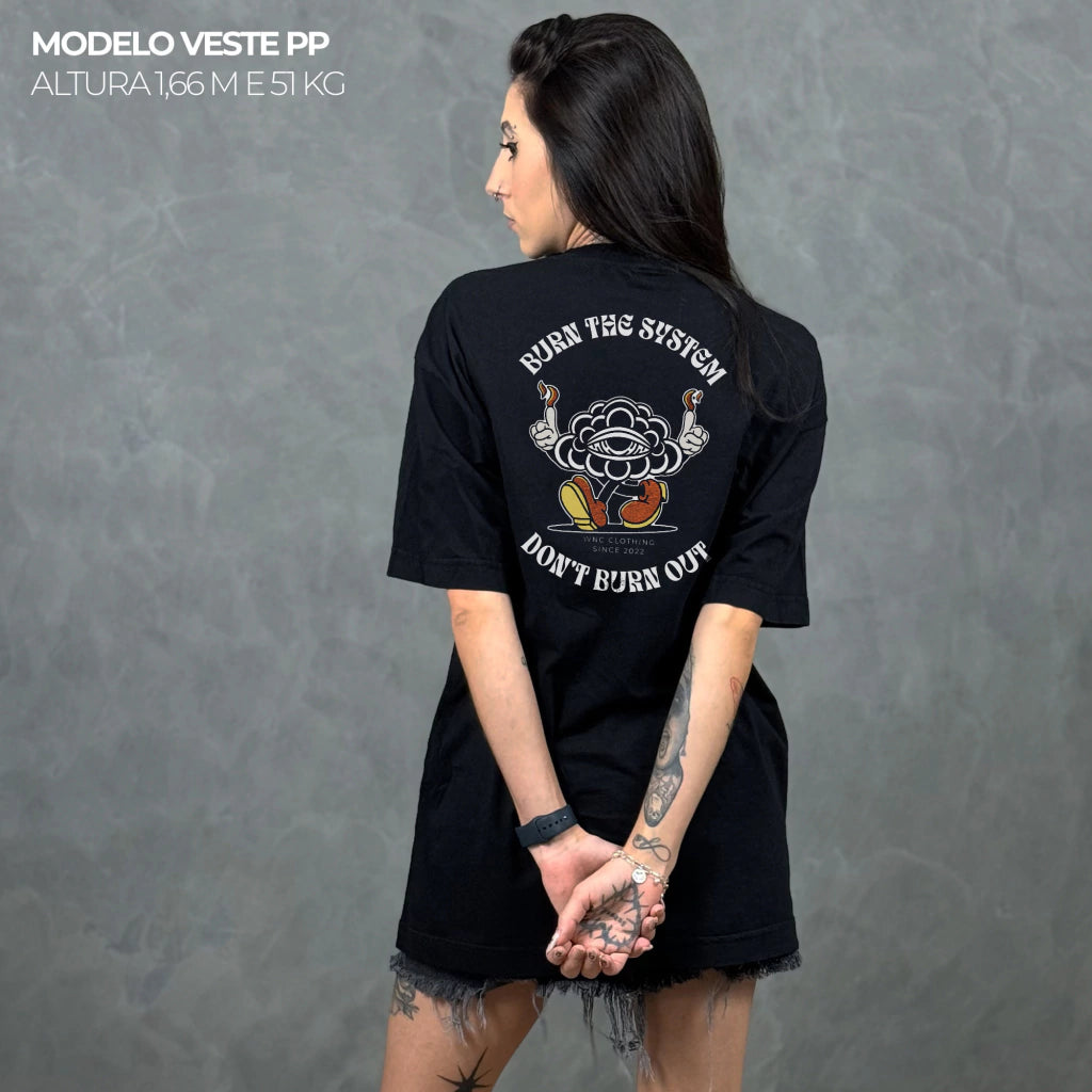 Camiseta Oversized Burning Cloud Preta