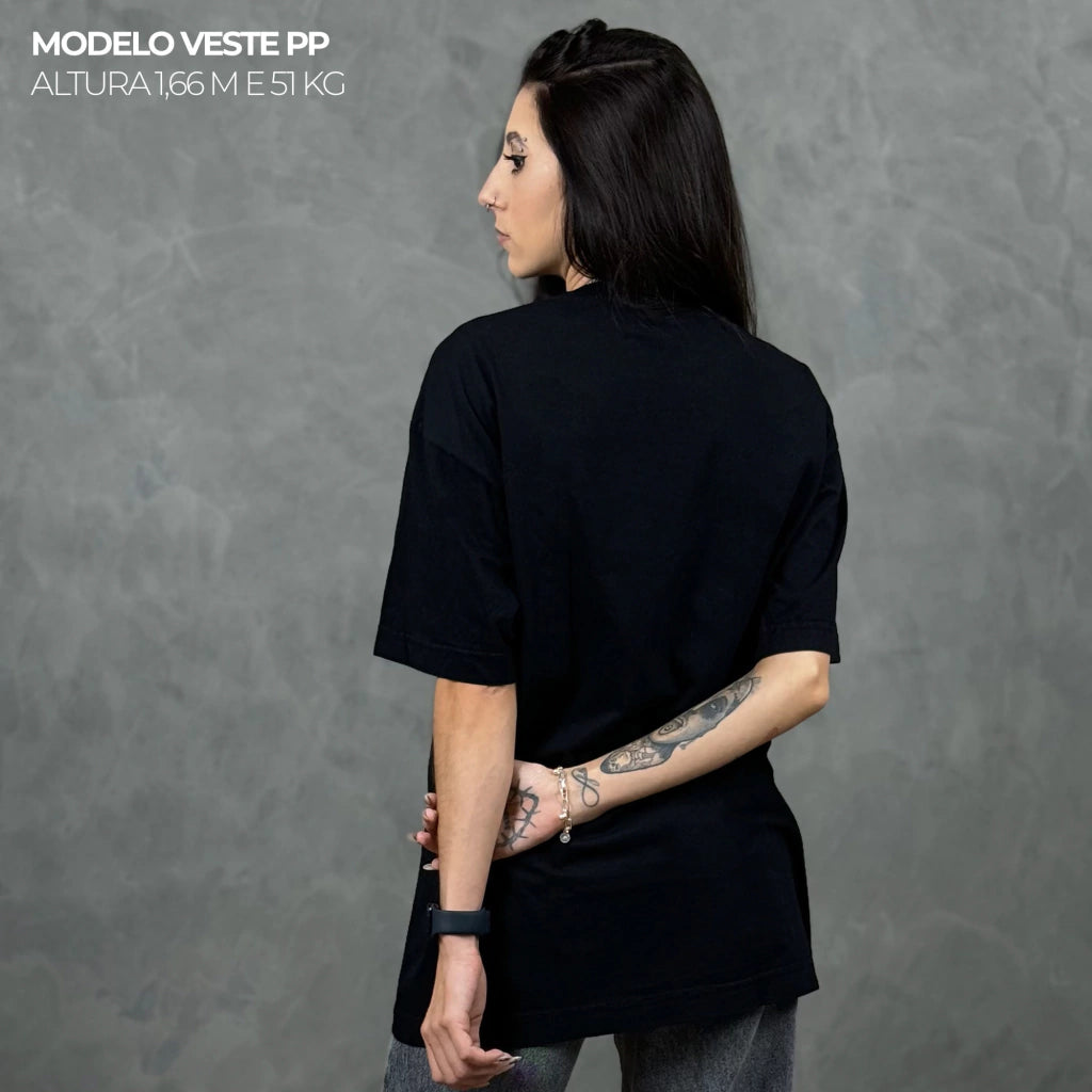 Camiseta Oversized Simple Preto