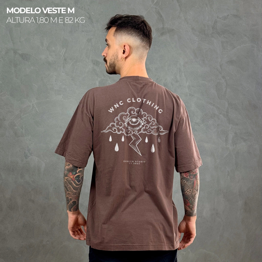 Camiseta Oversized Sad Cloud Marrom