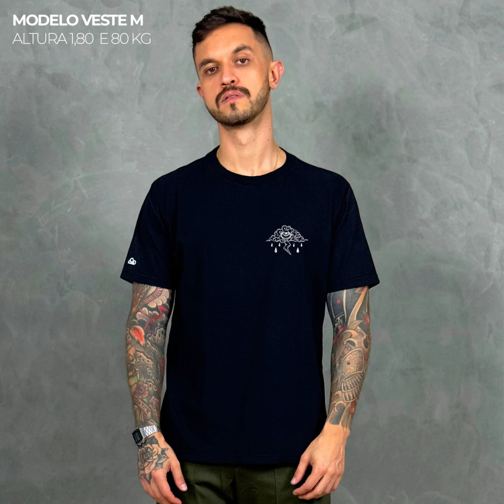 Camiseta Basic WNC Sad Cloud Preto